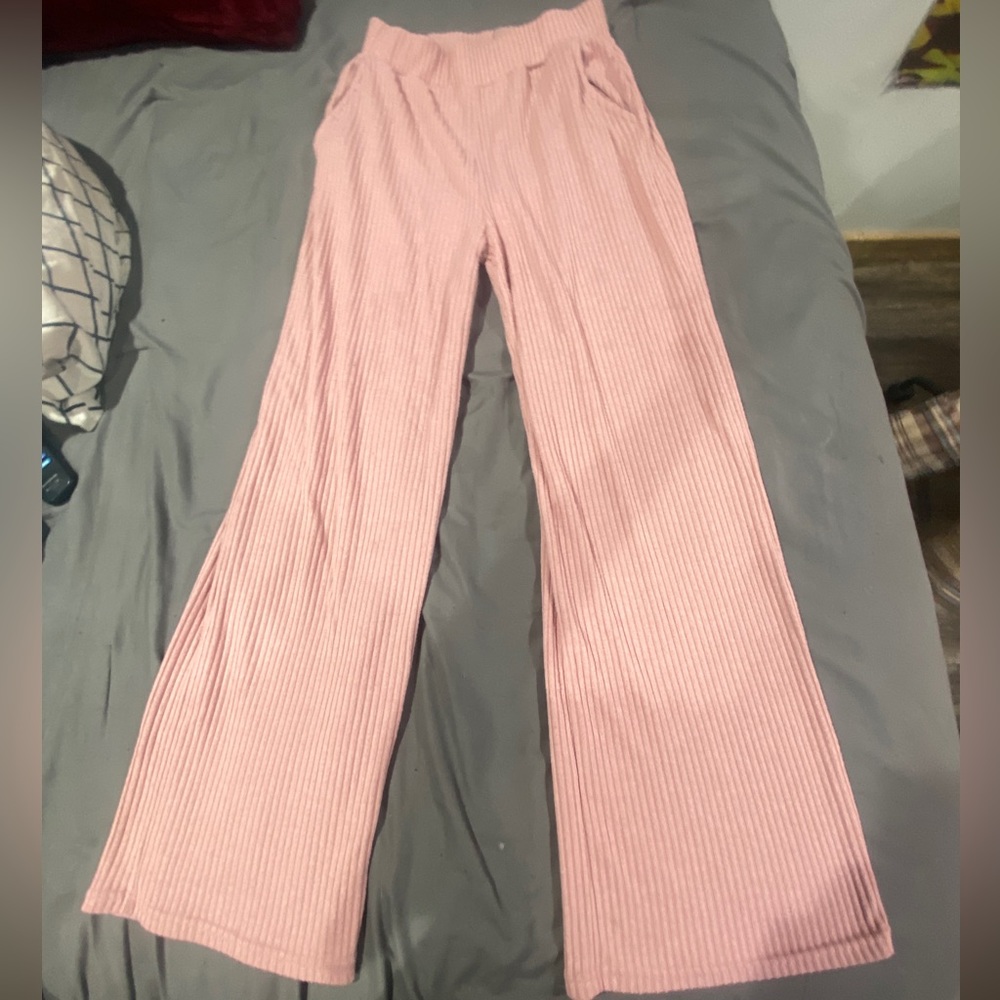 super cute & comfy, they also fit very nicely!